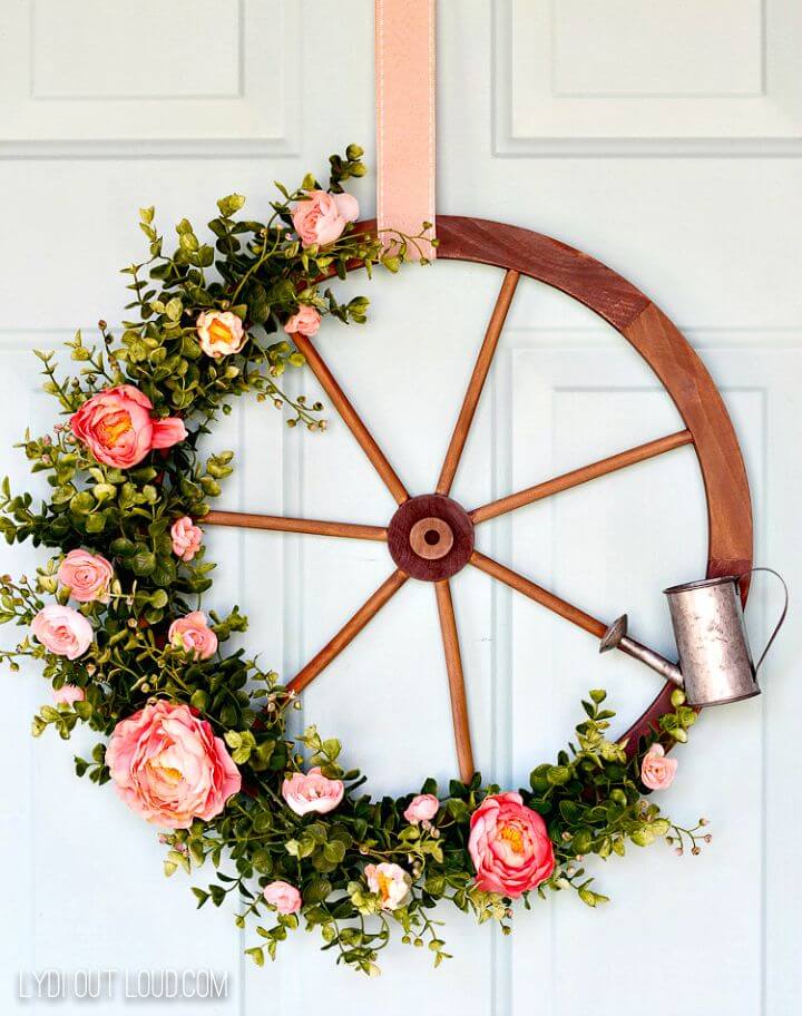 DIY Farmhouse Style Wagon Wheel Summer Wreath