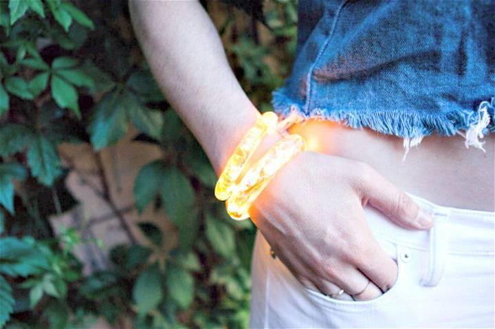 Gorgeous DIY Firefly LED Bracelet