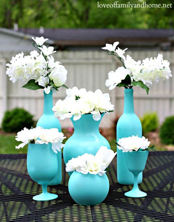 Cheap DIY Spray Painted Vases Centerpiece