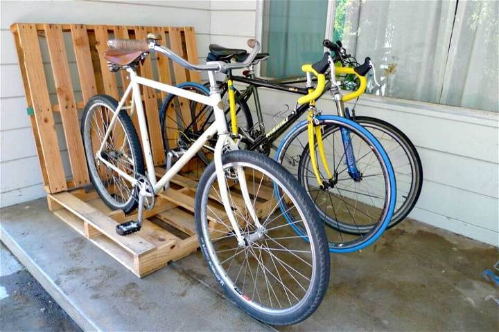 DIY Pallet Bike Rack to Sell
