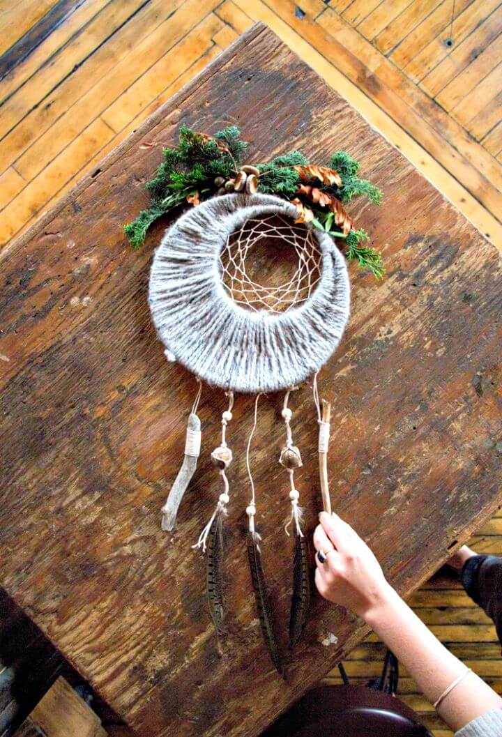 Simple DIY Fall Dream-catcher