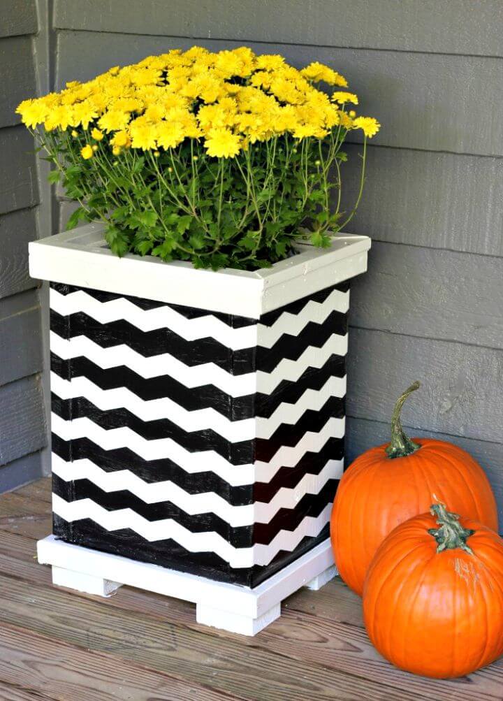 Build Your Own Chevron Wood Planter - DIY Home Decor Ideas 