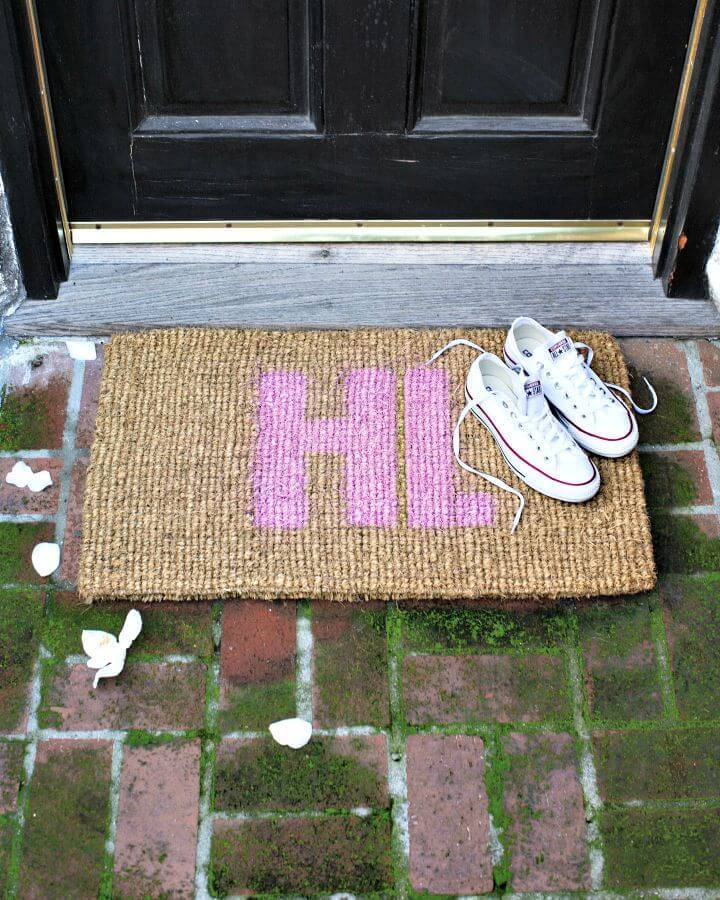 DIY Doormat With A Message - Free Tutorial