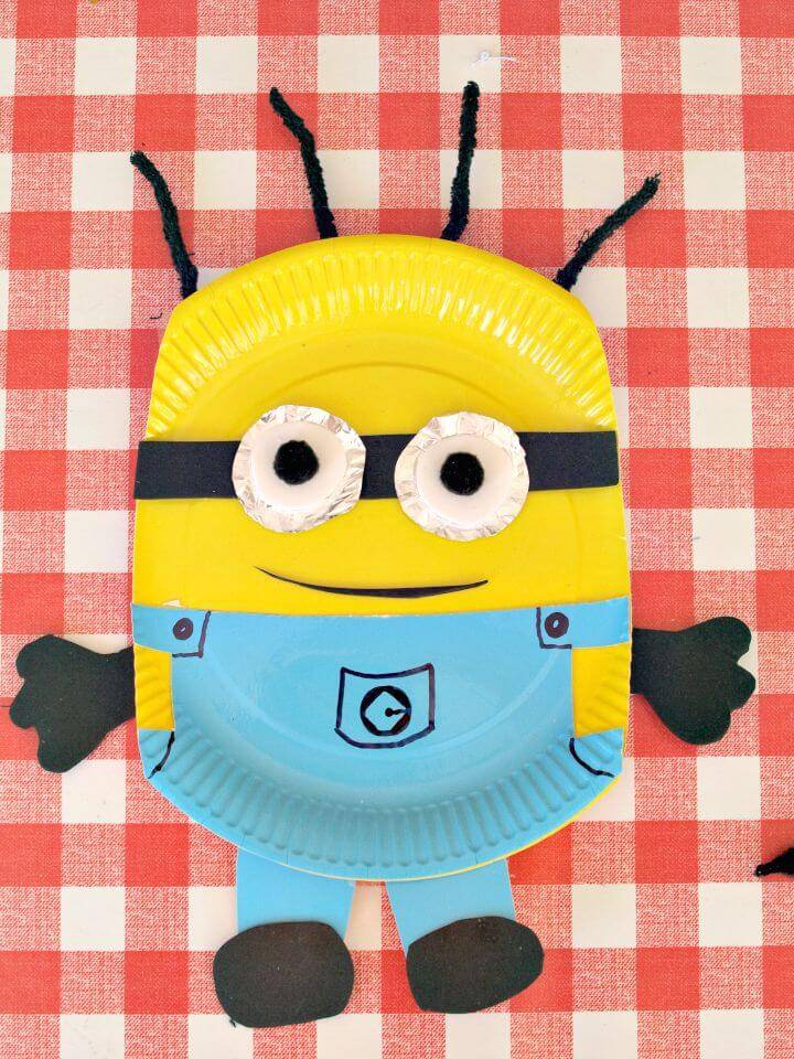 Easy Paper Plate Minion Craft for Kids