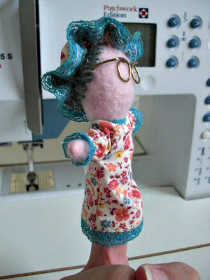 DIY Finger Puppets Red's Grandma