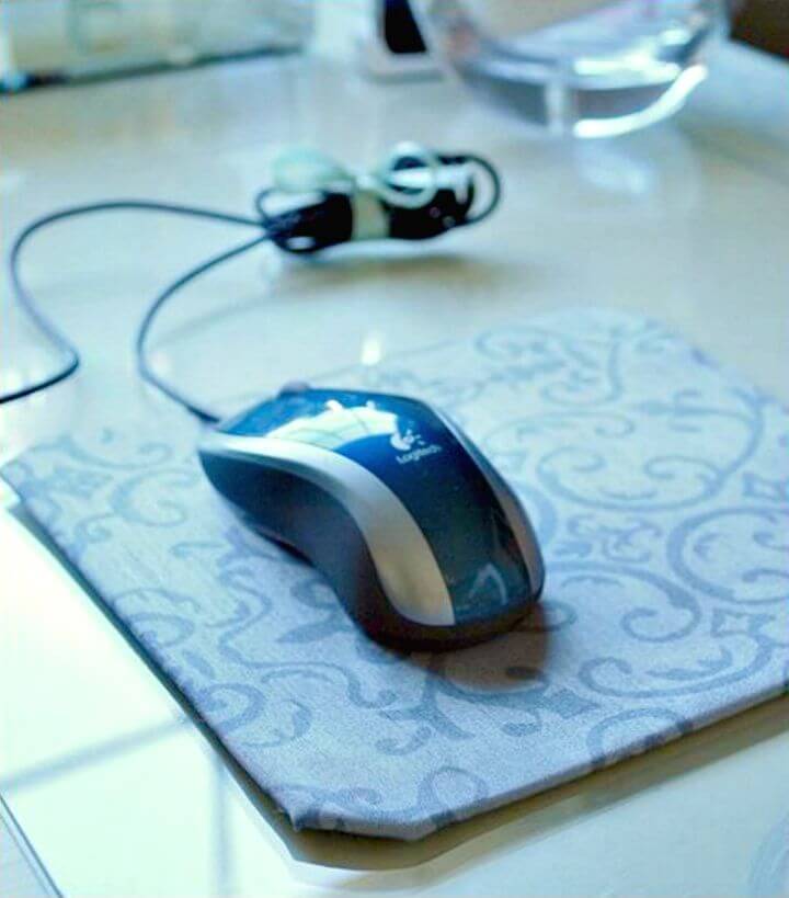 DIY Fabric Covered Mouse Pad
