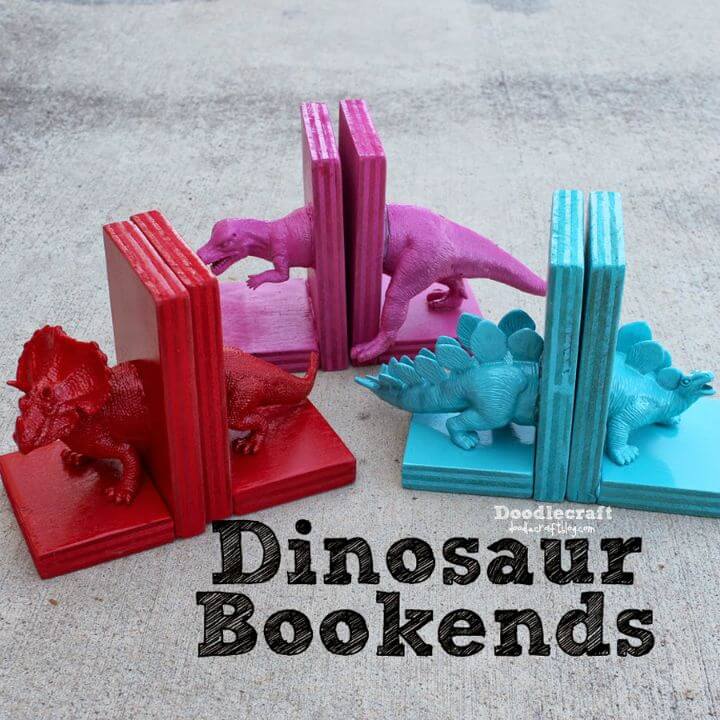 DIY Dinosaur Bookend With Hot Glue