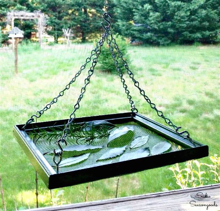 DIY Fresh Herb Drying Rack From Picture Frame