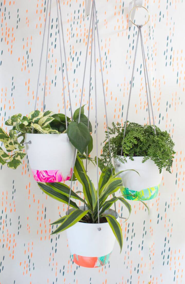 Adorable DIY Marbled Hanging Planter