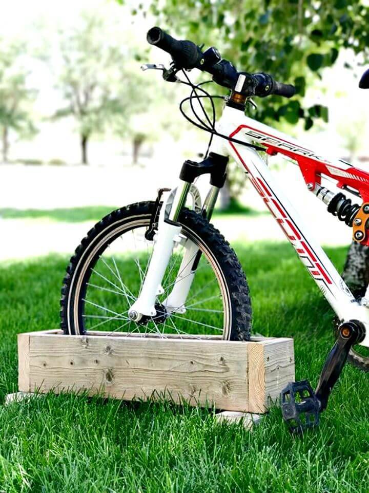 Quick and Easy DIY Bike Rack