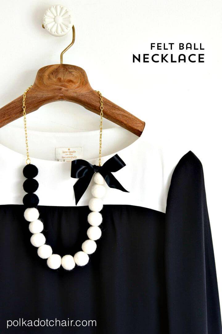 How to Make Felt Ball Necklace - DIY