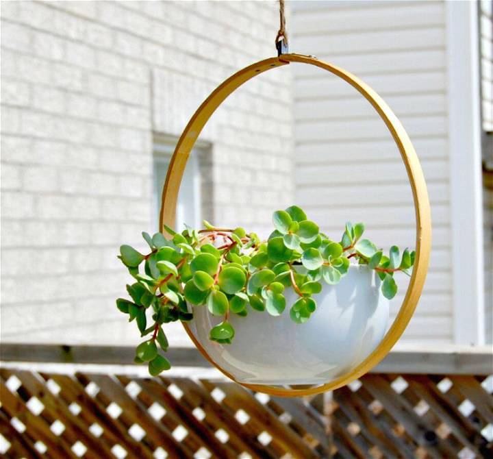 How to Make Hanging Planter - DIY Greenery for Little Spaces 