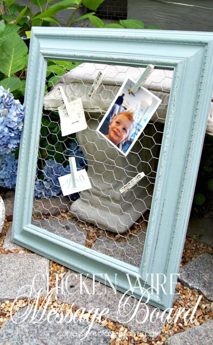 DIY Chicken Wire Message Board for Your Picture Display 