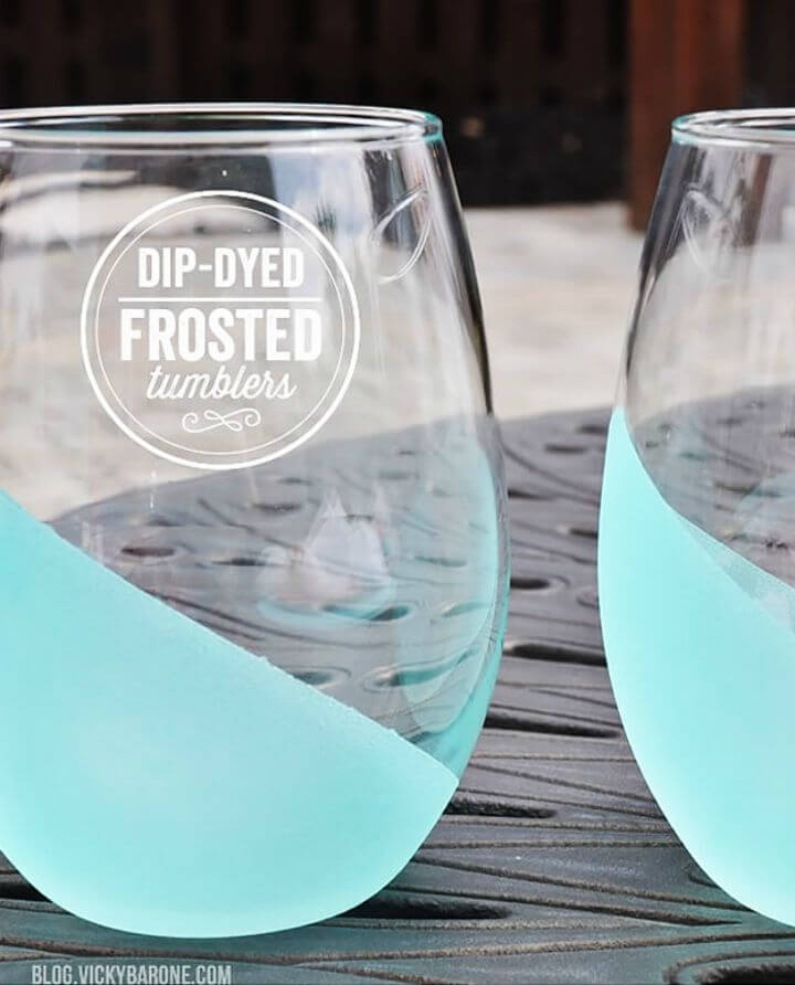 Simple DIY Dip-dyed Frosted Tumblers for Wedding Gift