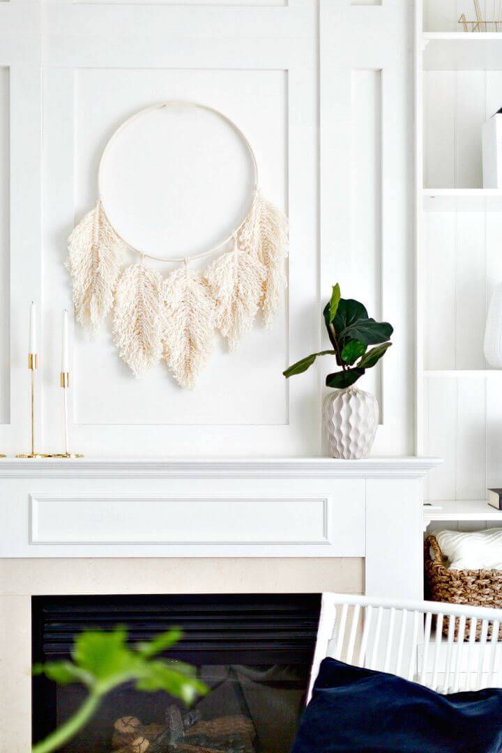 Simple to Make Macrame Feather Wreath