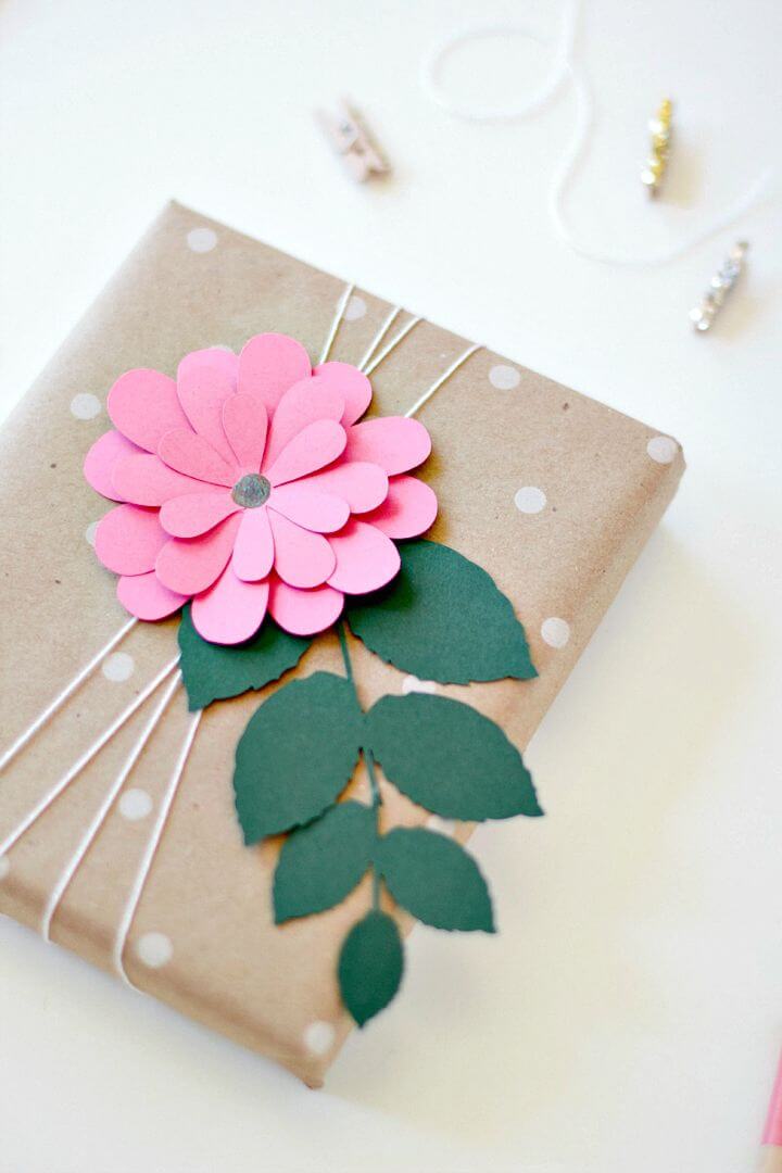 Cute DIY Pink Bloom Gift Wrap