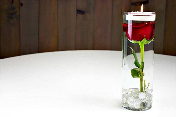 How to Make Submerged Flowers Centerpiece