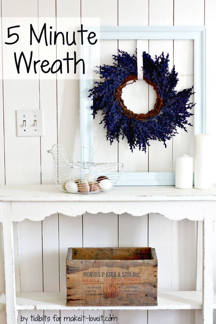 Easy and Quick DIY Wreath - 5 Minutes Crafts 