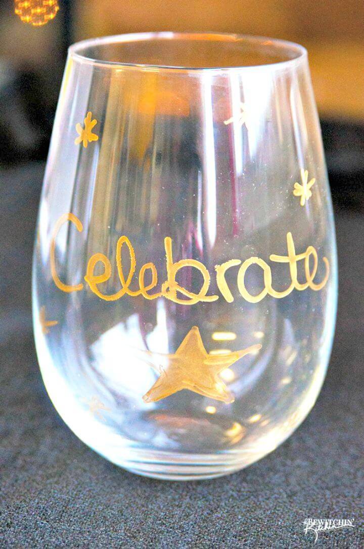 How to Make Gold Wine Glasses - DIY Gift Ideas 