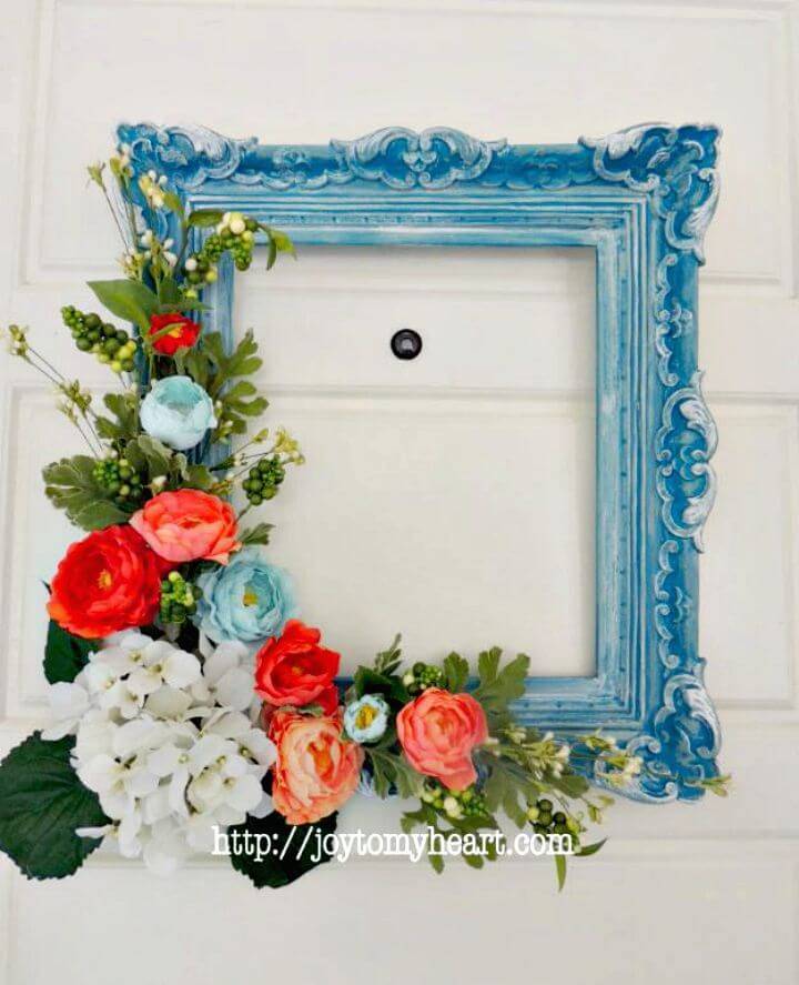 Pretty DIY Picture Frame Wreath - Reuse Old Picture Frames
