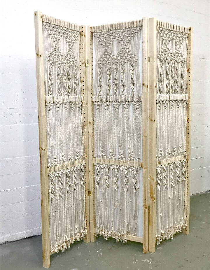 Wonderful DIY Macrame Folding Screen