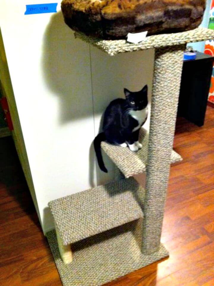 DIY Sisal and Carpet Cat Tree