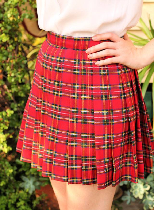 DIY Knife Pleated Skirt at Home