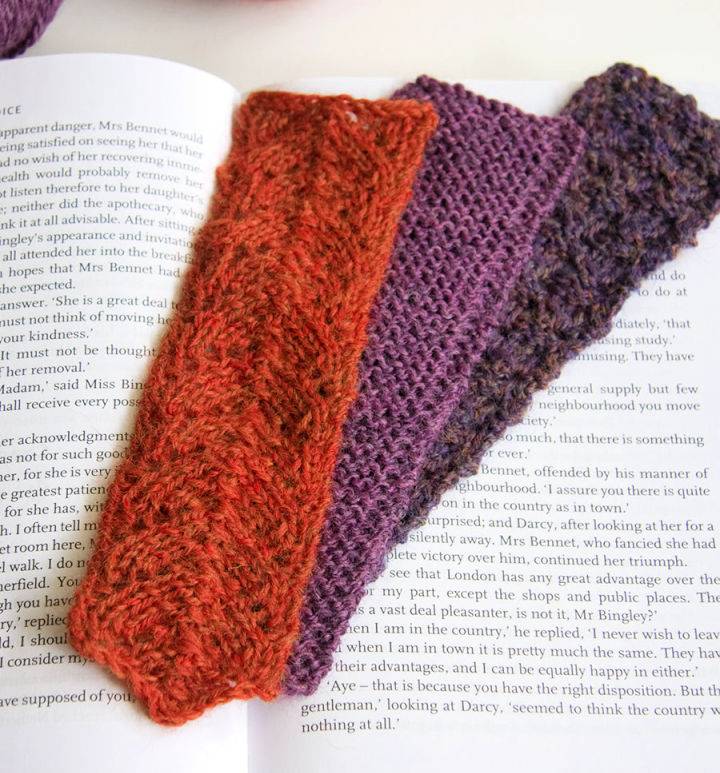 How to Knit Bookmark Trio