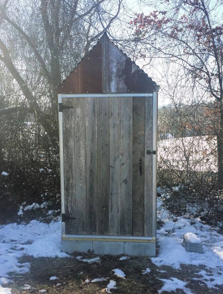 How to Make a Smokehouse for Under $20