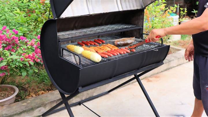 DIY BBQ Grill With Iron Drums