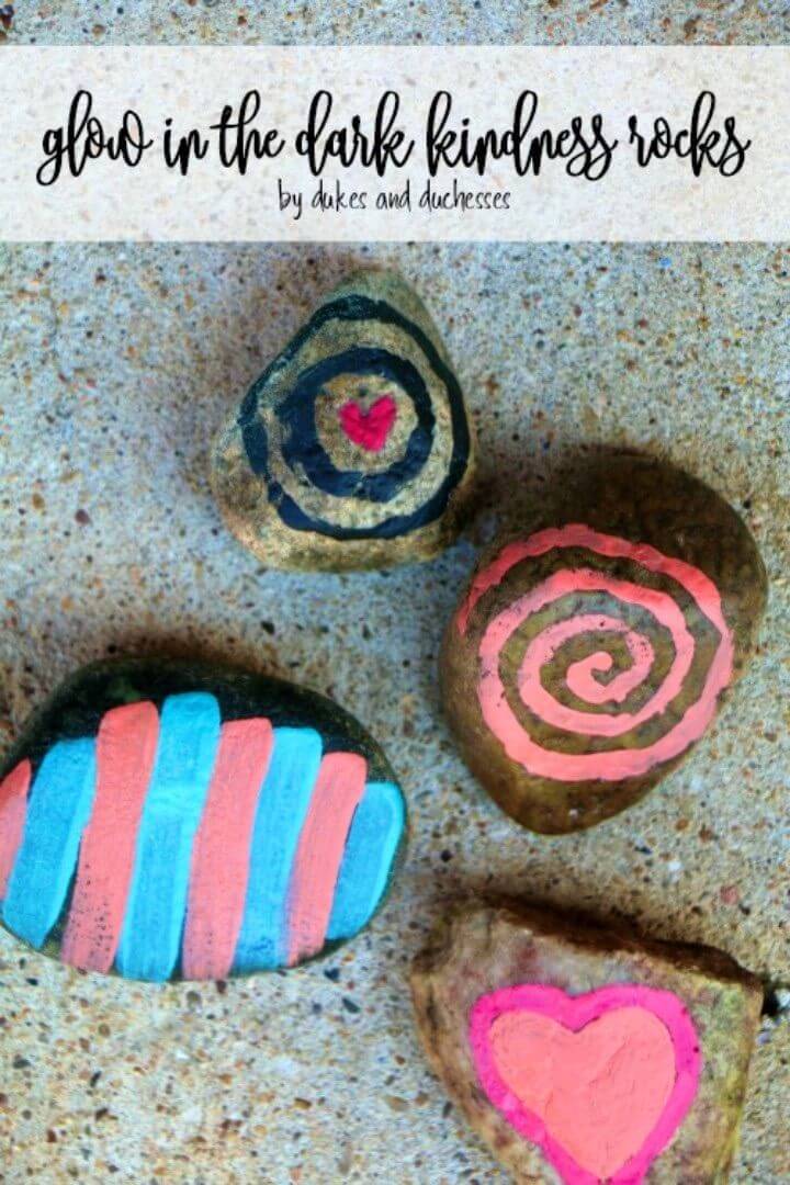 DIY Glow in the Dark Kindness Rocks, Painted Rock Projects, Painted Rock Light Decors