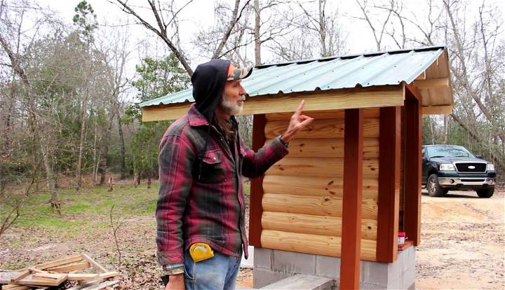 Easy DIY Wooden Smokehouse