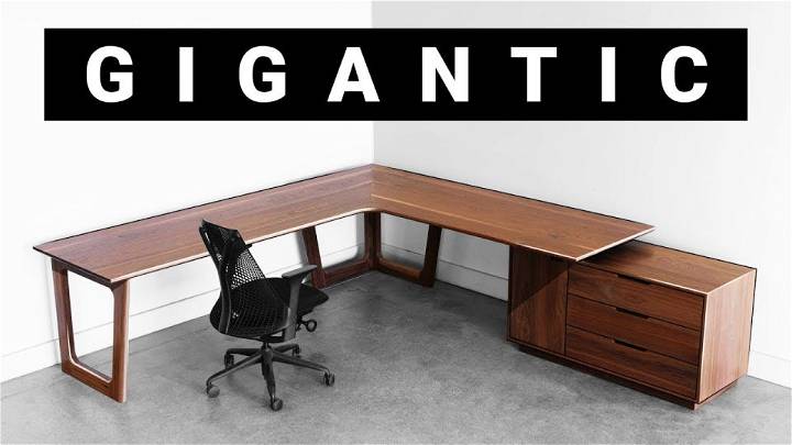 Giant Corner Desk Woodworking Plan