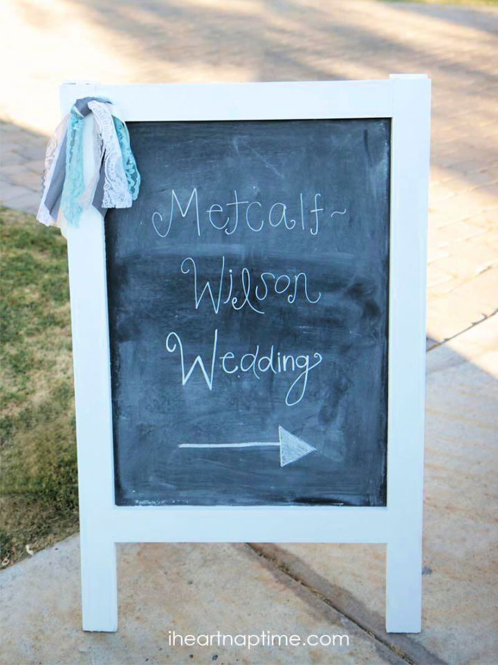 Homemade Chalkboard Paint Sign