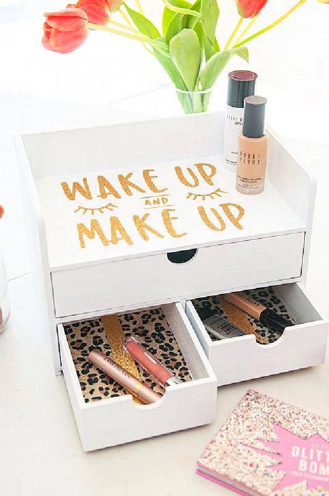How to Build a Makeup Organizer