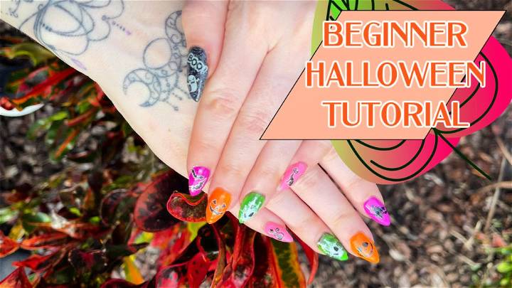 How to Make a Halloween Nail Art