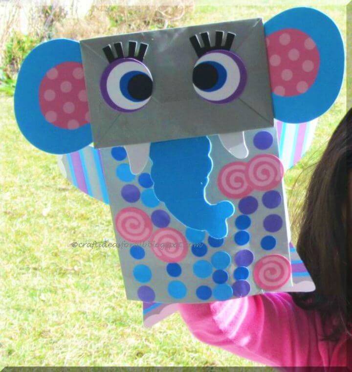 Dumbo the Elephant Lunch Bag, would make a great gift for the kids, an elephant inspired kids craft