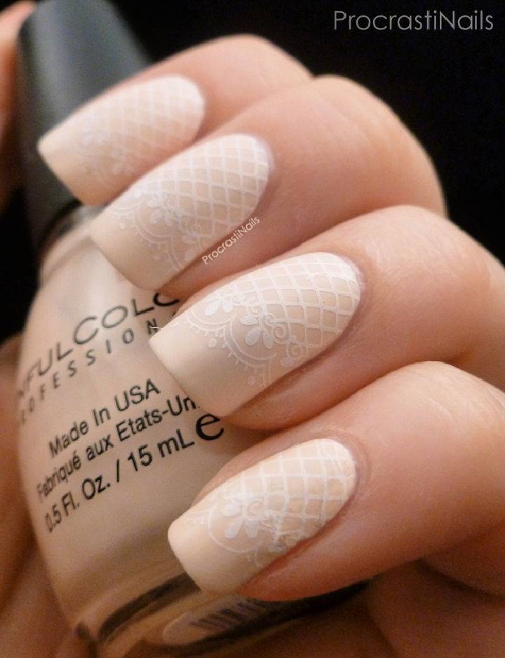 Make a Delicate Lace Stamping Nail