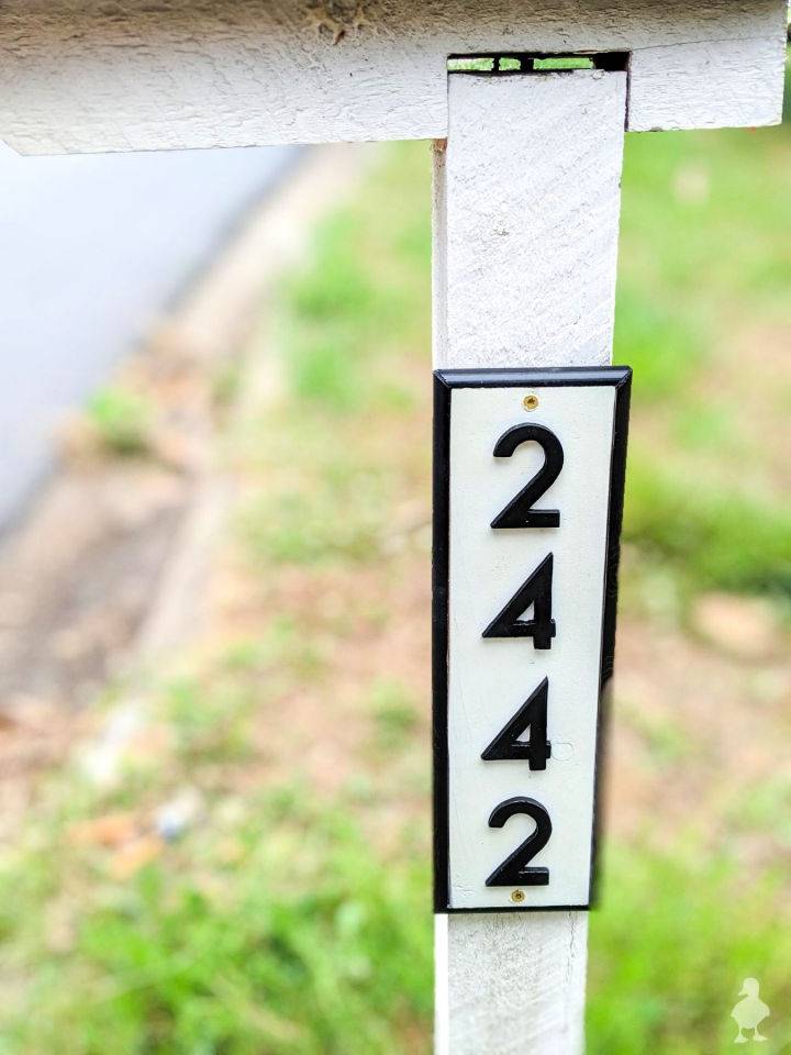 Make a House Numbers Sign for the Mailbox