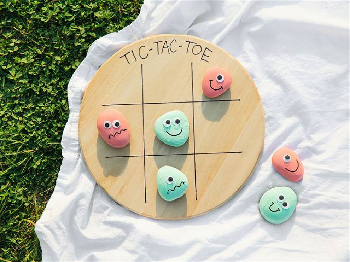 How Do You Make a Tic Tac Toe Board Game