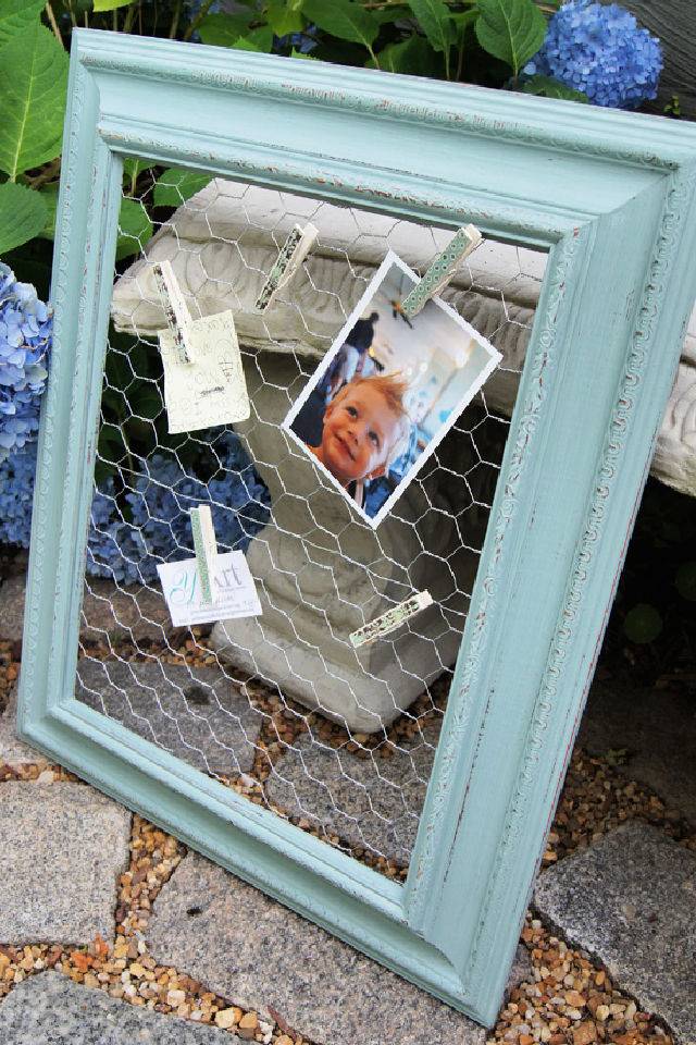 Making a Chicken Wire Message Board With an Old Frame