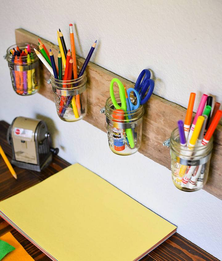 Make a Mason Jar Art Supply Organizer