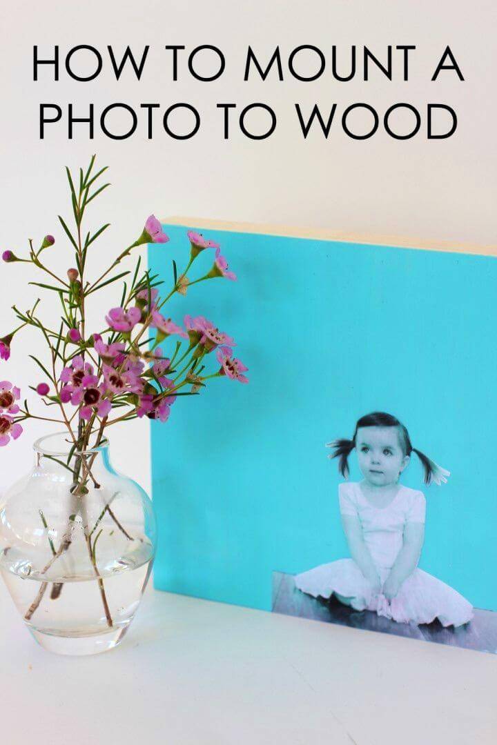 Modern DIY Photo Wall Art, print out your photos and paste on a wall frame and make photo wall art gifts!