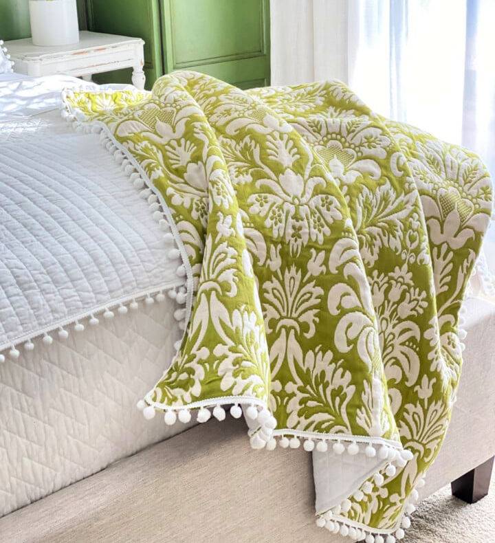 Pretty DIY Fabric Throw Blanket