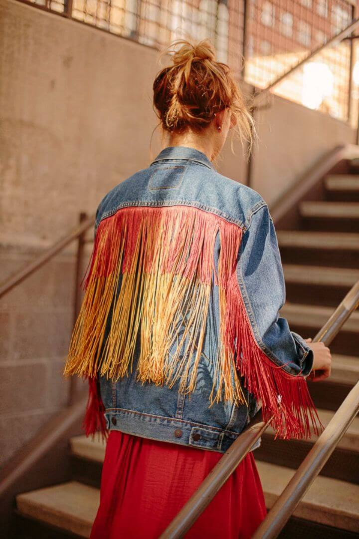 25 Best DIY Boho Clothes And Jewelry Projects DIY Crafts   Pretty DIY Fringe Jean Jacket 