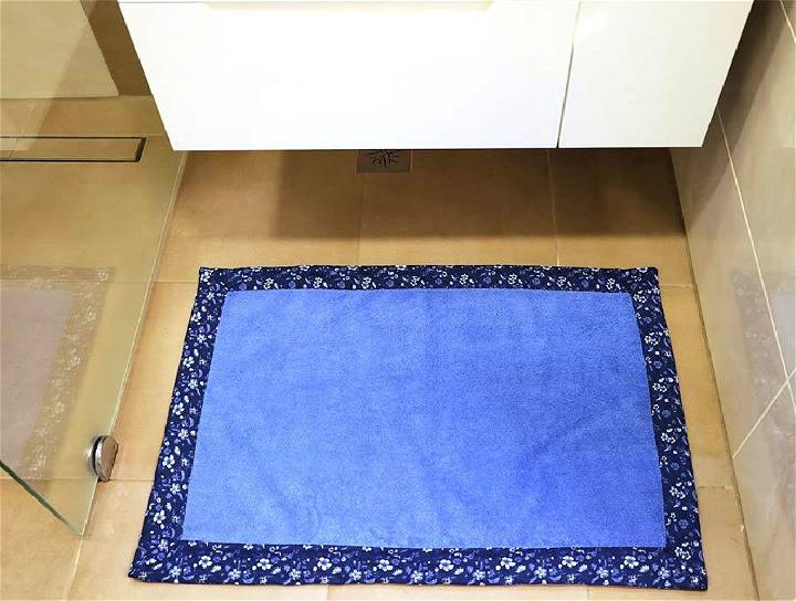 Make a Reversible Bath Mat Using Towel
