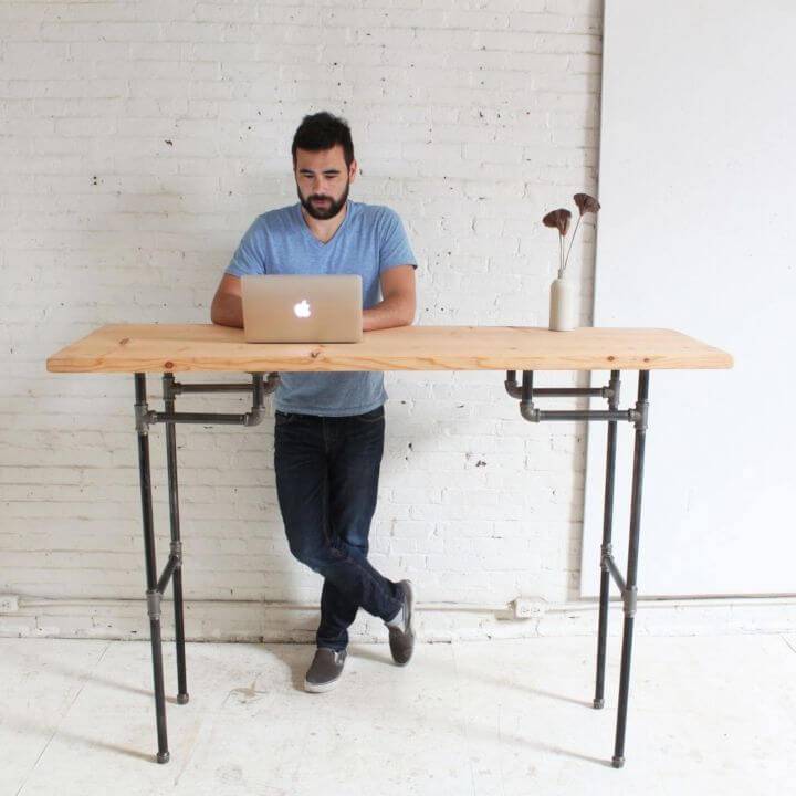 Build a Plumbers Pipe Standing Desk