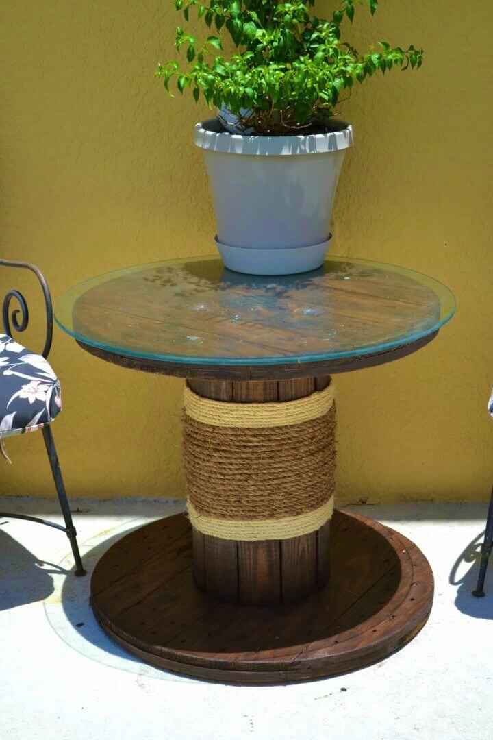 DIY Plans for Rope Spool Side Table - Domestically Speaking