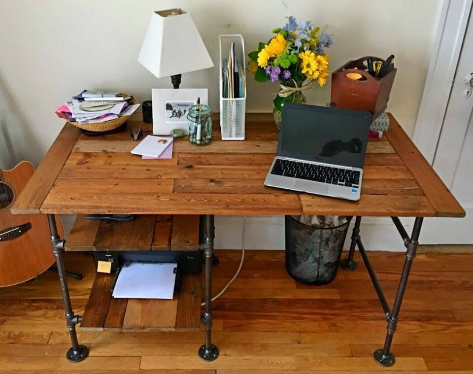 Reclaimed Wood and Pipe Industrial Desk 