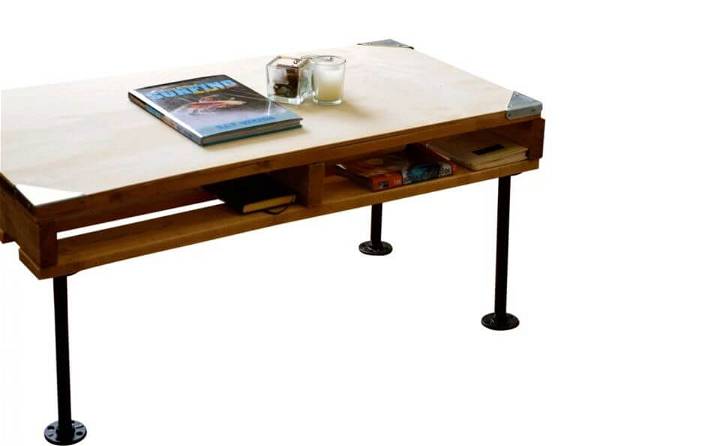 DIY Industrial Style Pallet Coffee Table